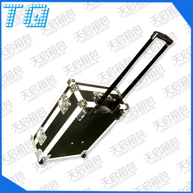 Large capacity shockproof aluminum equipment box