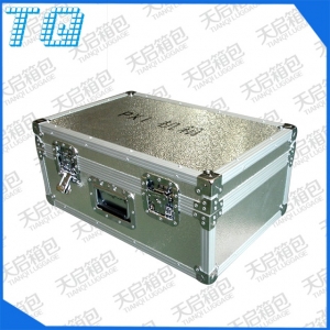 Aluminum shockproof transport box